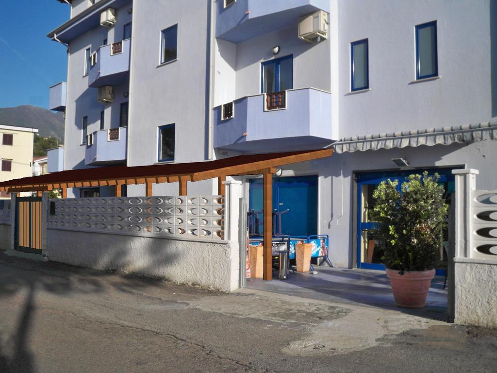 Beach Hotel ديامنتي المظهر الخارجي الصورة