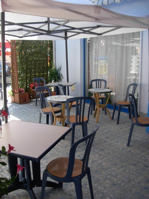 Beach Hotel ديامنتي المظهر الخارجي الصورة