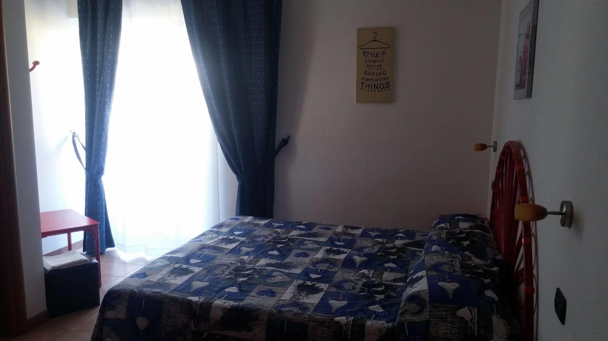 Beach Hotel ديامنتي المظهر الخارجي الصورة